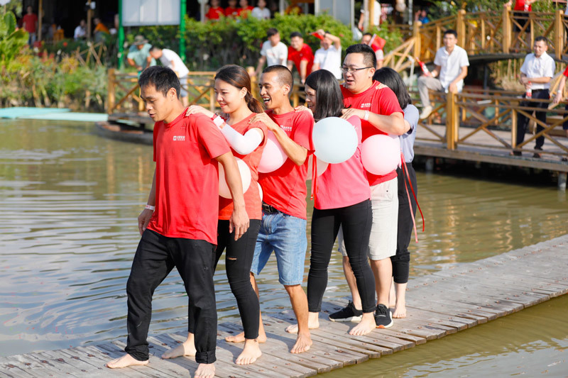 合景盛世集團(tuán)八周年慶典活動(dòng)圓滿落幕 合景盛世集團(tuán)八周年慶典活動(dòng)圓滿落幕